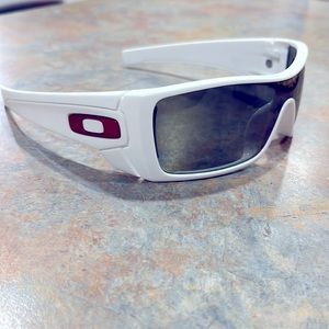 Oakley BATWOLF - white/metallic red